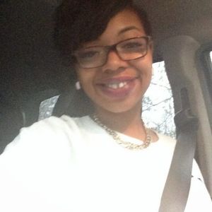 Meet your Posher, Brittney